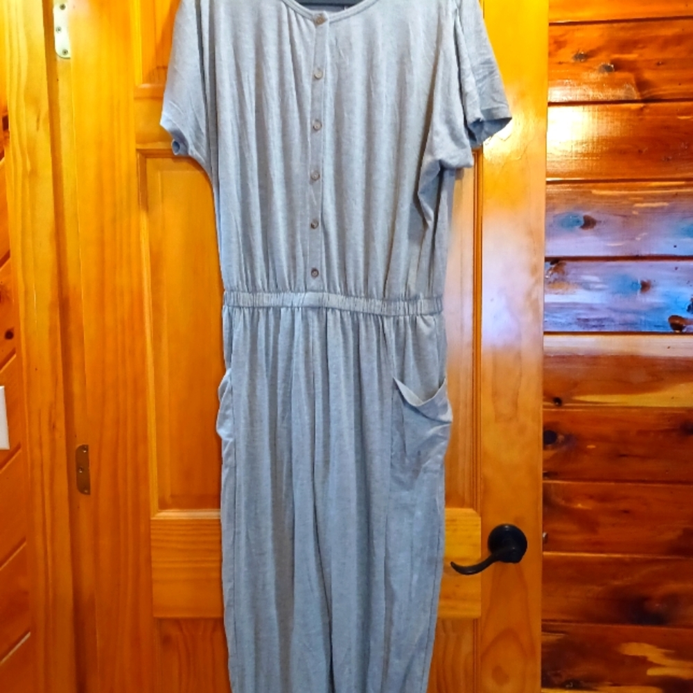 NEW GRAY JUMPSUIT